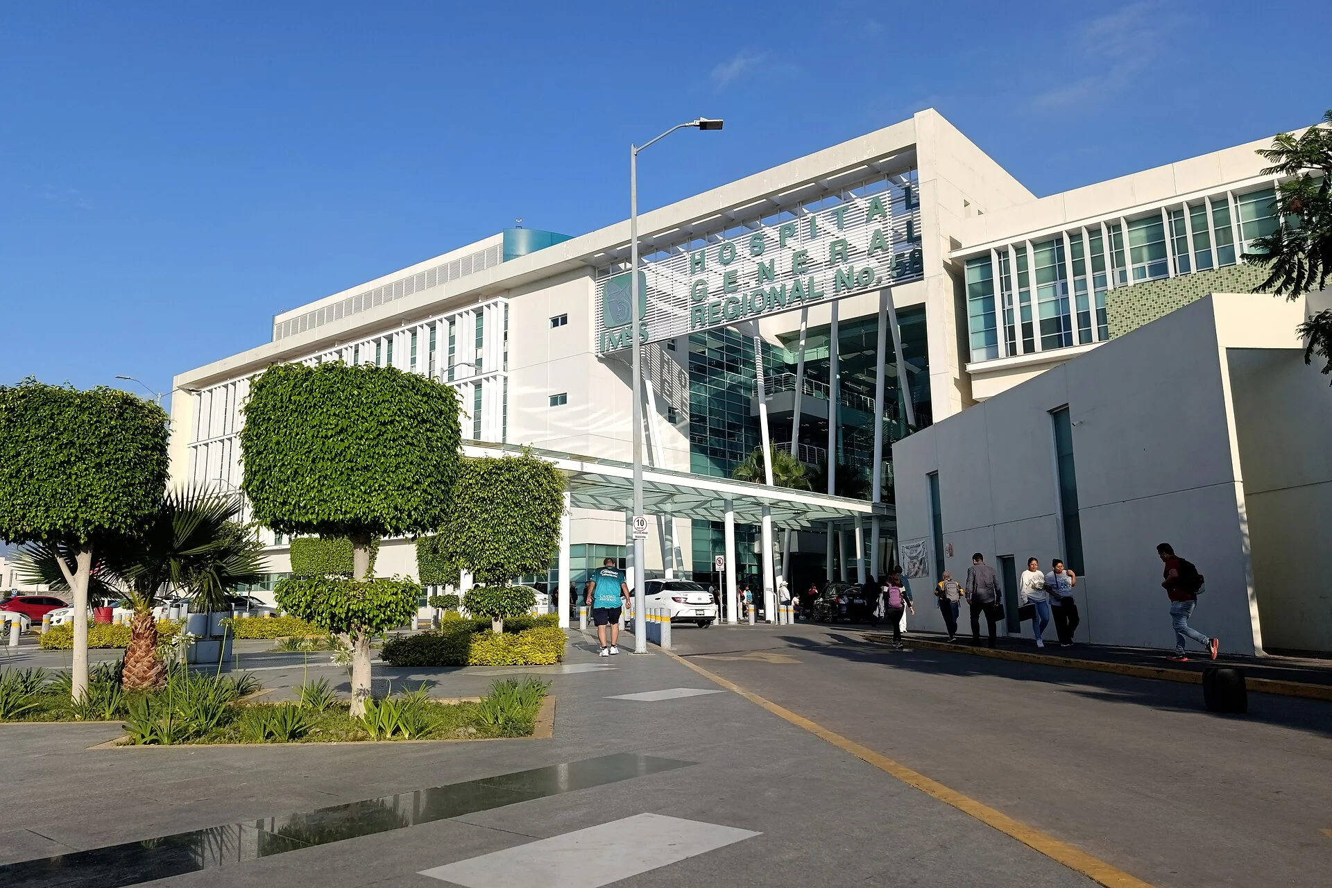 Fachada del Hospital General Regional 58 del IMSS en León.